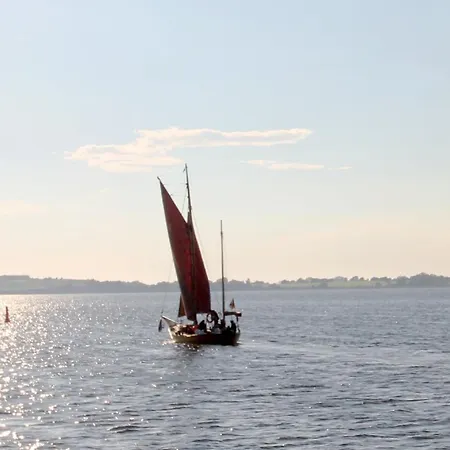 Strandhaus Moenchgut Ferienwohnung 11 Mit Sauna- Und Schwimmbadnutzung Im Ahoi Sellin *