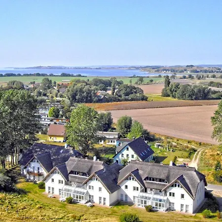 Strandhaus Moenchgut Ferienwohnung 11 Mit Sauna- Und Schwimmbadnutzung Im Ahoi Sellin