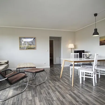 公寓 Strandnah Mit Balkon, Gratis Nutzung Vom Ahoi Erlebnisbad Und Sauna In Sellin - Strandhaus Moenchgut Fewo11